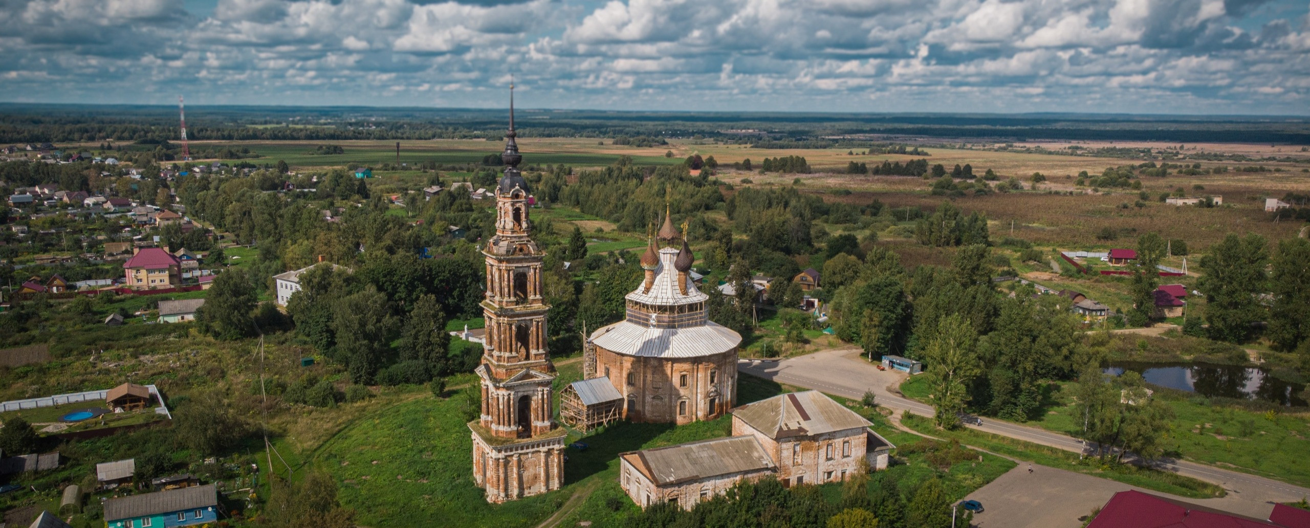 Благотворительный фонд Белый Ирис: Реставрация Казанского храма села Курба